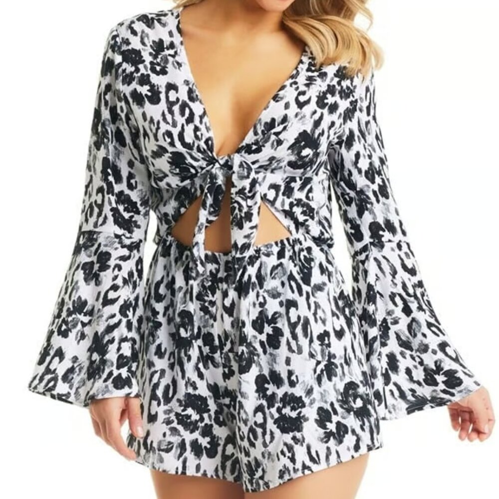 BAR III Spot Garden Knot Front Romper NWT Sz XL